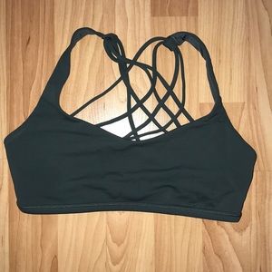 Lululemon Free to Be Wild Bra Size 6